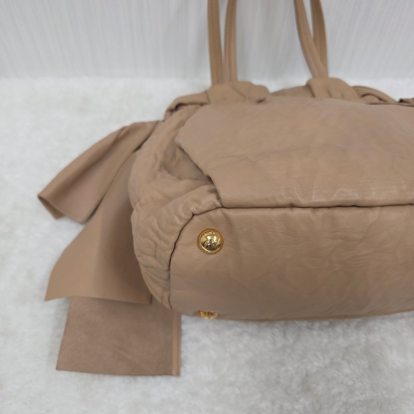 Prada Handbag with Strap (Pre-owned)