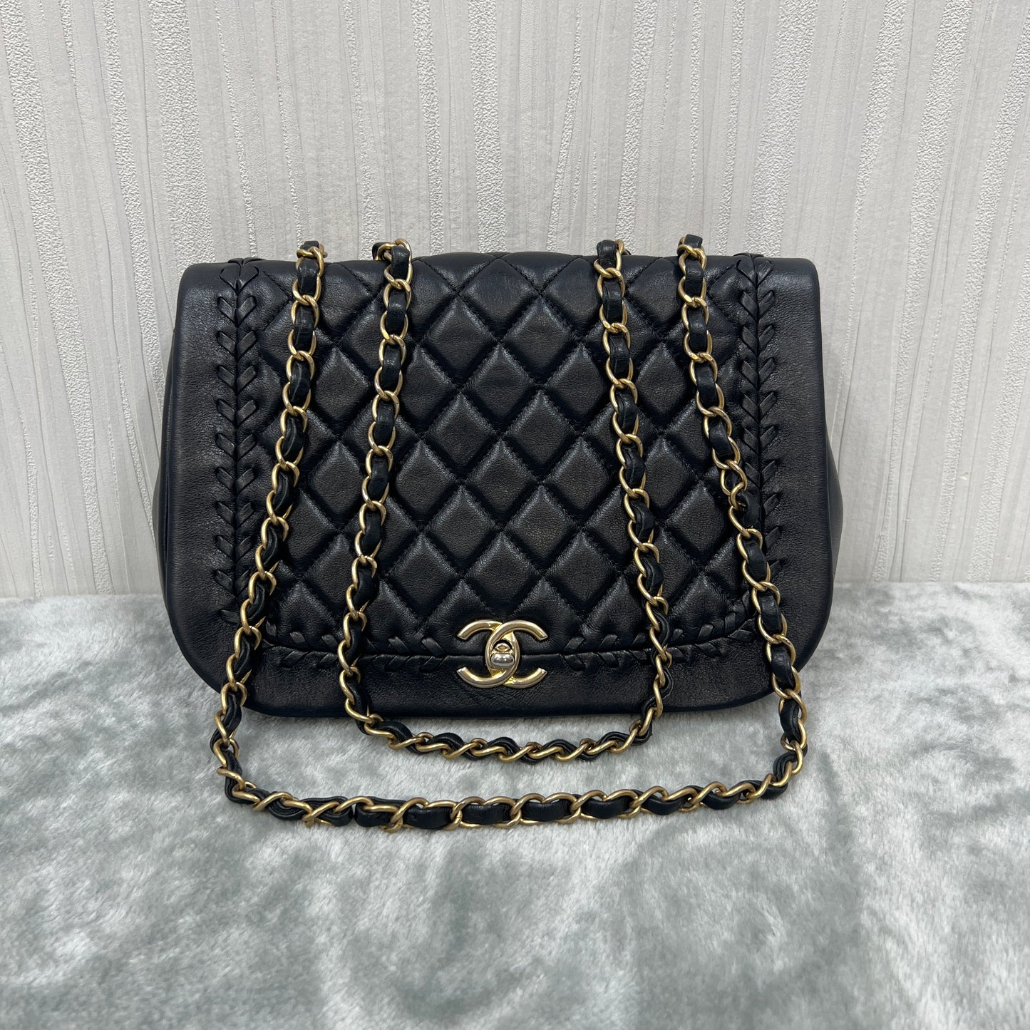 Chanel Mini Rectangular Flap Bag (Pre-owned)