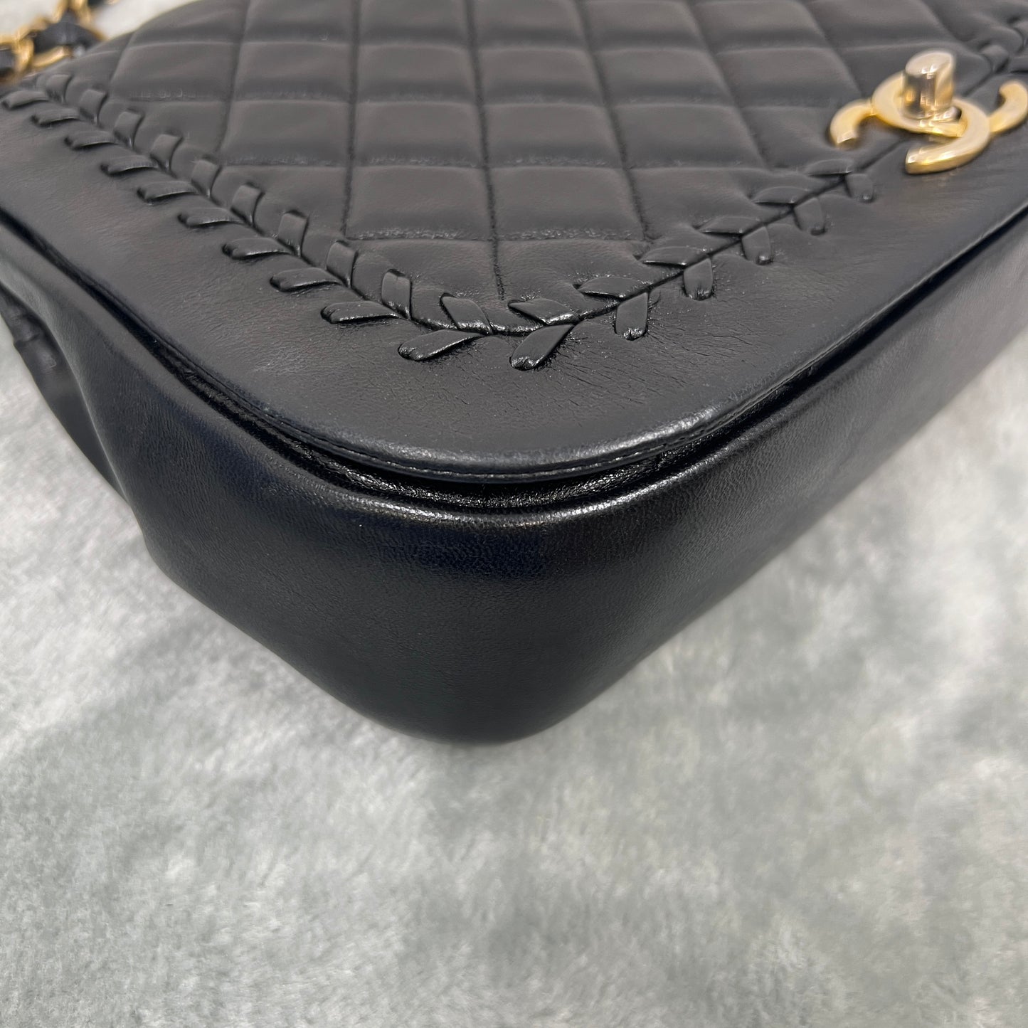 Chanel Mini Rectangular Flap Bag (Pre-owned)