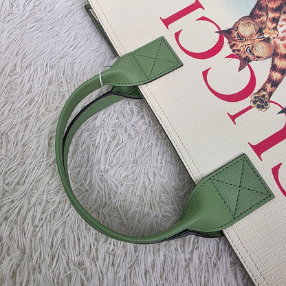 GUCCI Medium Tote Bag – Cat Print Canvas with Green Leather Trim (Pre-owned)