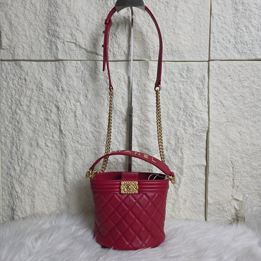 CHANEL Gabrielle-inspired Bucket Chain Bag (Pre-owned)