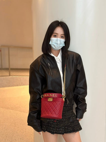 CHANEL Gabrielle-inspired Bucket Chain Bag (Pre-owned)