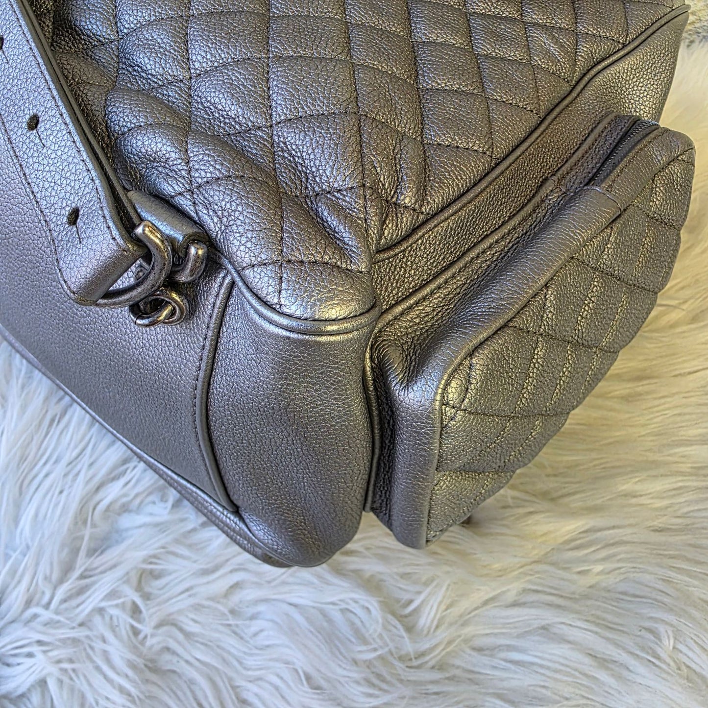 CHANEL Quilted Leather Backpack (Pre-Owned)