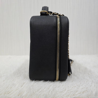 CHANEL CC Filigree Vanity Case Bag (Pre-Owned)