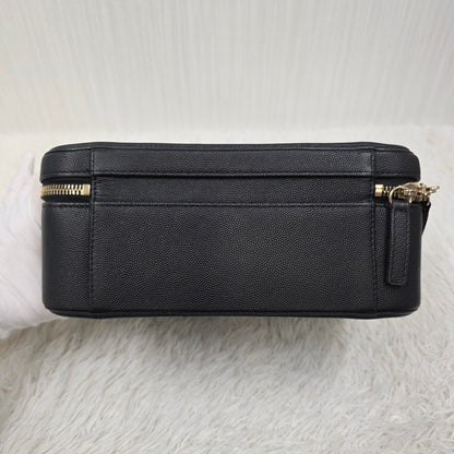CHANEL CC Filigree Vanity Case Bag (Pre-Owned)