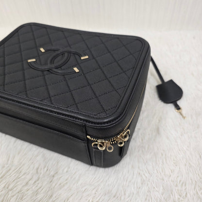 CHANEL CC Filigree Vanity Case Bag (Pre-Owned)