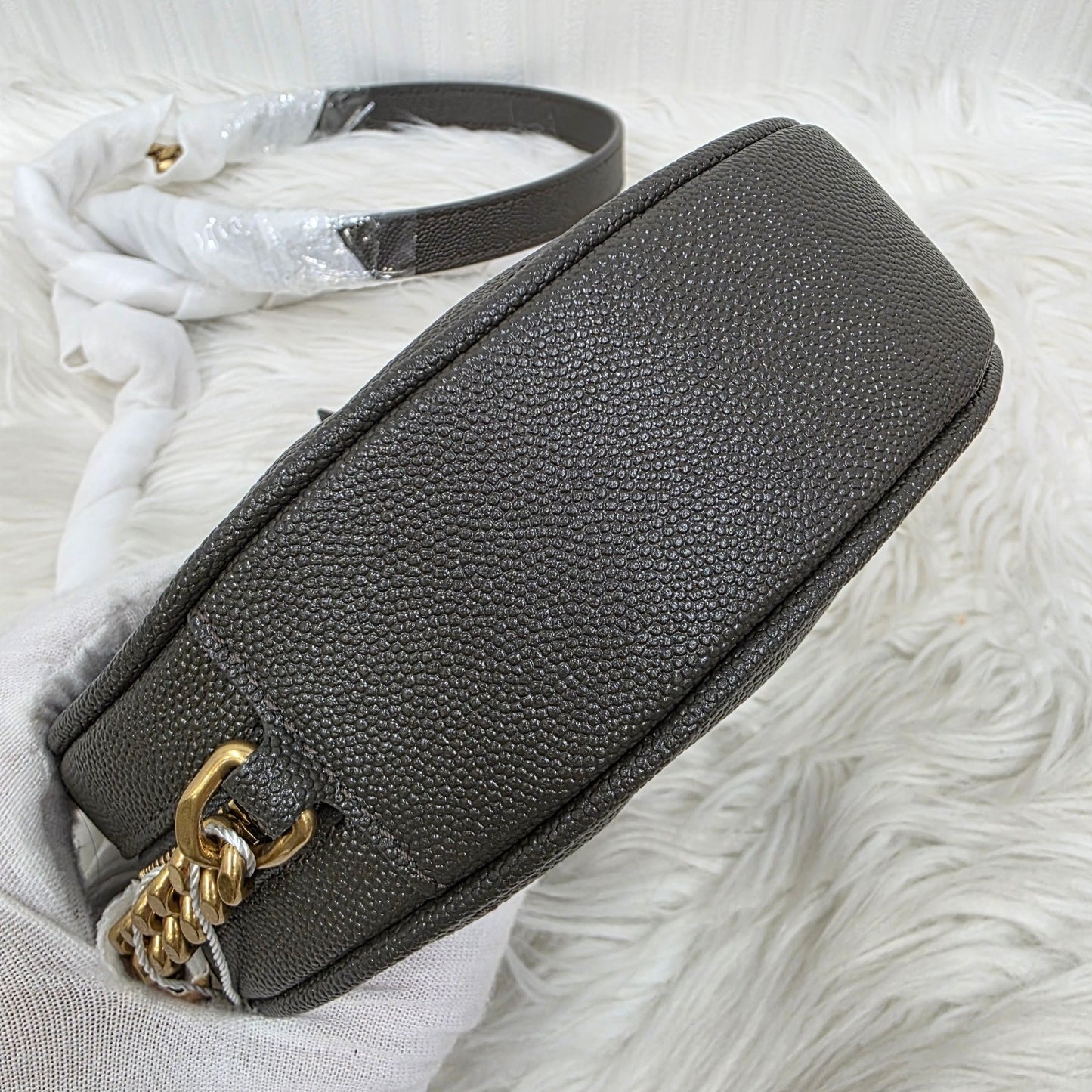 Saint Laurent Lou Round Crossbody Handbag Grey Quilted Leather Gold Logo (Pre-Owned)