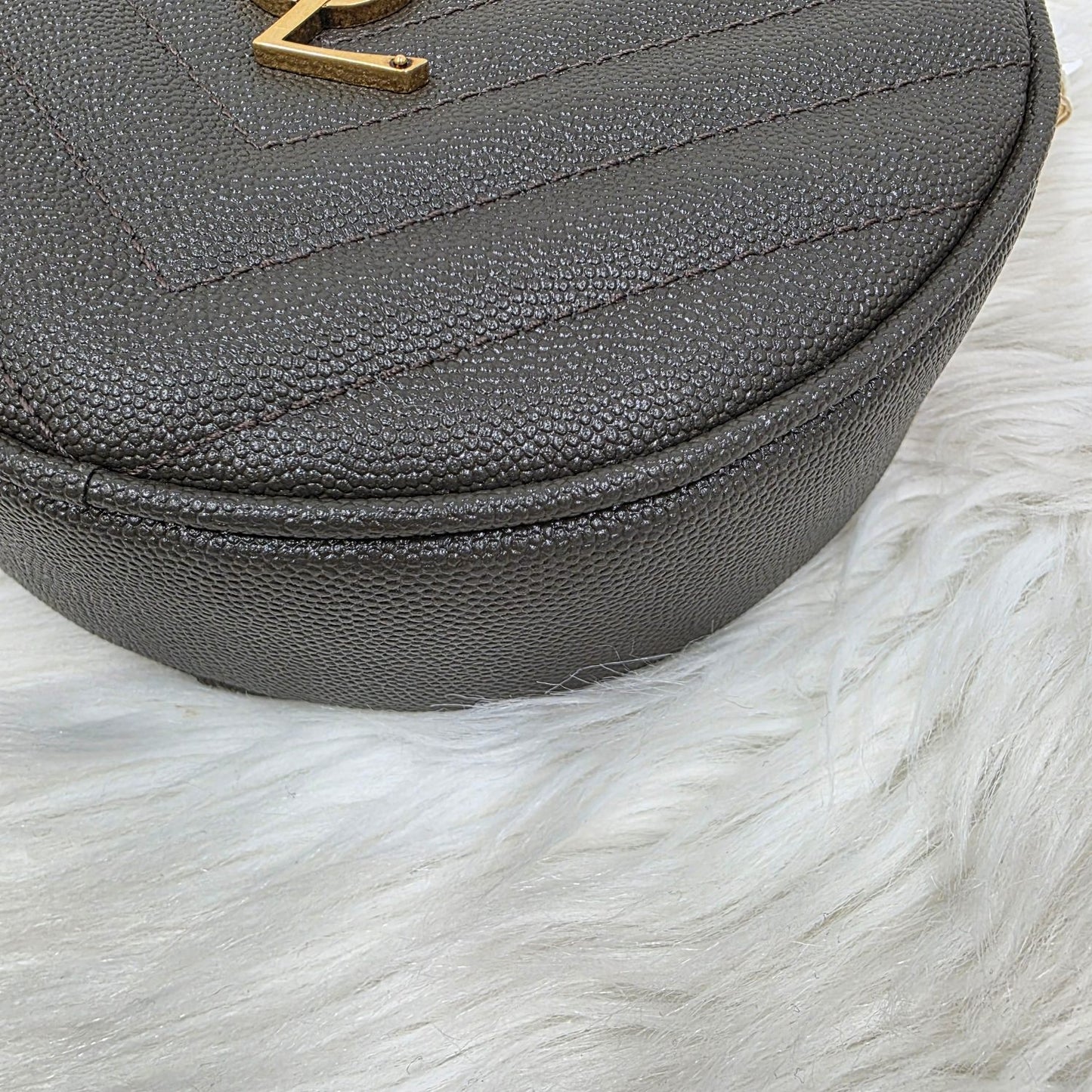 Saint Laurent Lou Round Crossbody Handbag Grey Quilted Leather Gold Logo (Pre-Owned)