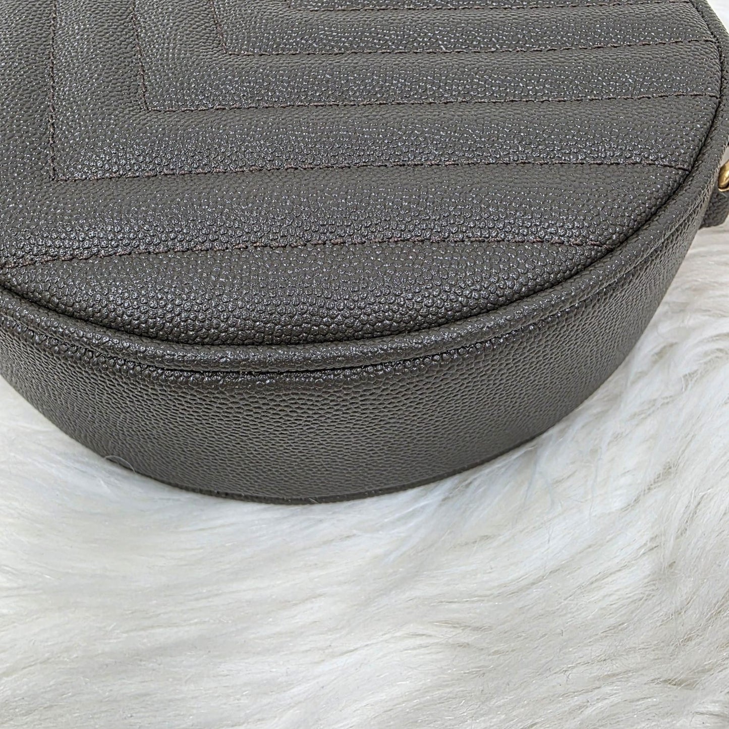 Saint Laurent Lou Round Crossbody Handbag Grey Quilted Leather Gold Logo (Pre-Owned)