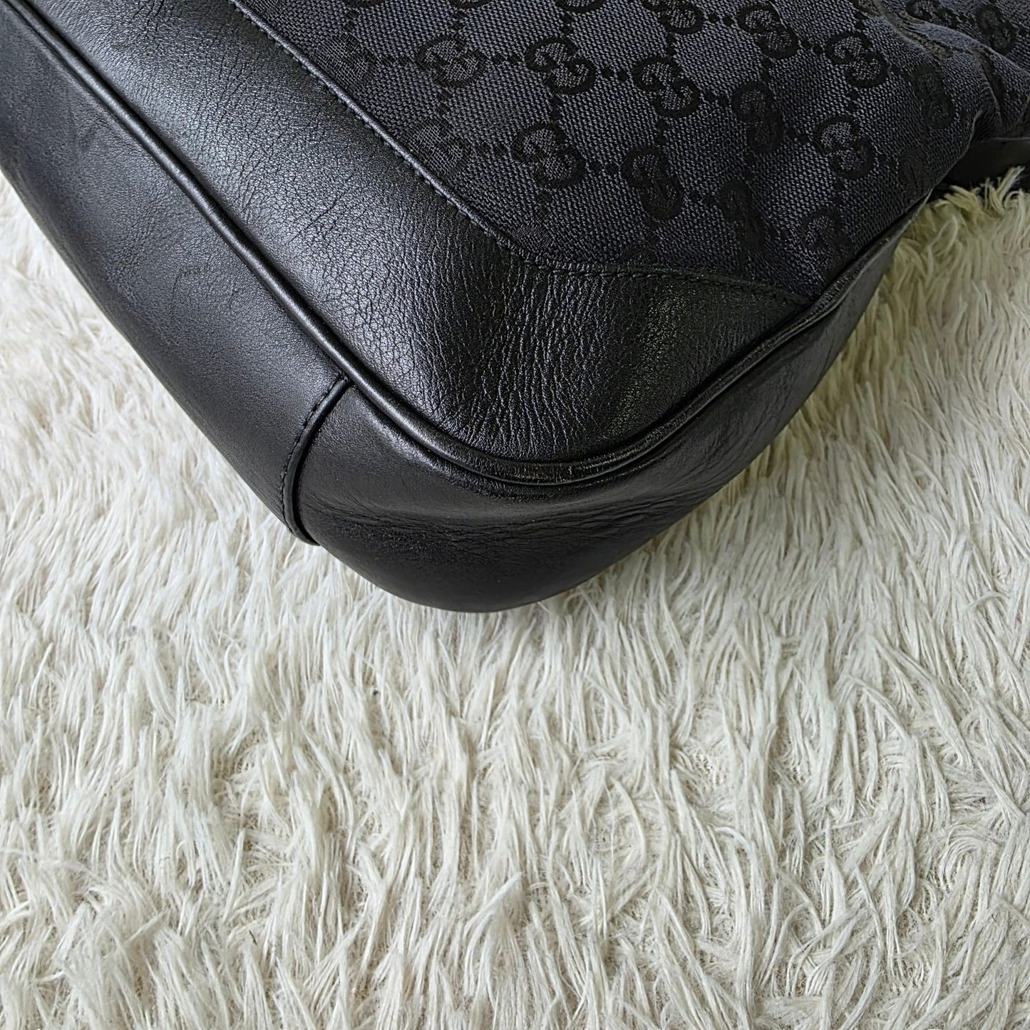 Gucci GG Canvas Shoulder Handbag (Pre-Owned)
