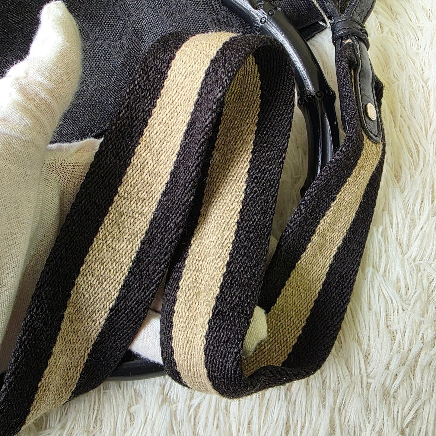 Gucci GG Canvas Shoulder Handbag (Pre-Owned)