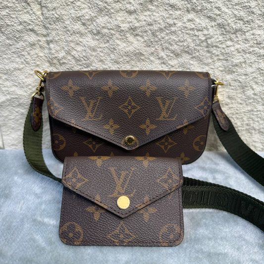 Louis Vuitton Multi Pochette Accessoires Crossbody Bag (Pre-Owned)