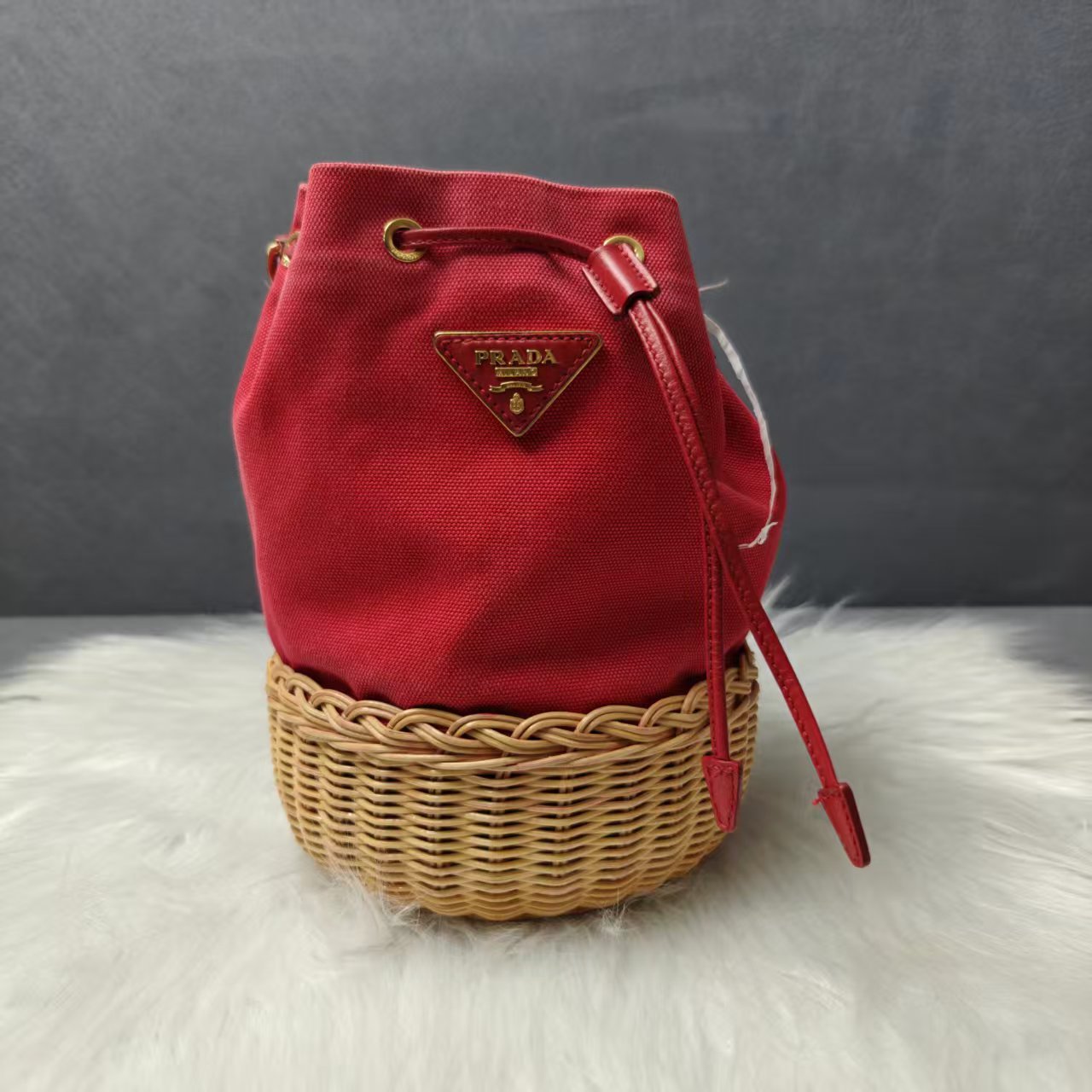 Prada 水桶包（二手） 
