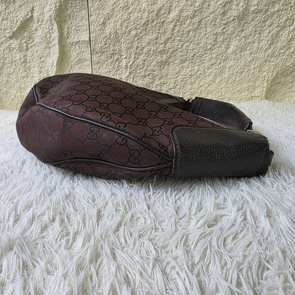 Gucci GG Canvas Half Moon Shoulder Bag Brown Hobo Underarm Style (Pre-Owned)
