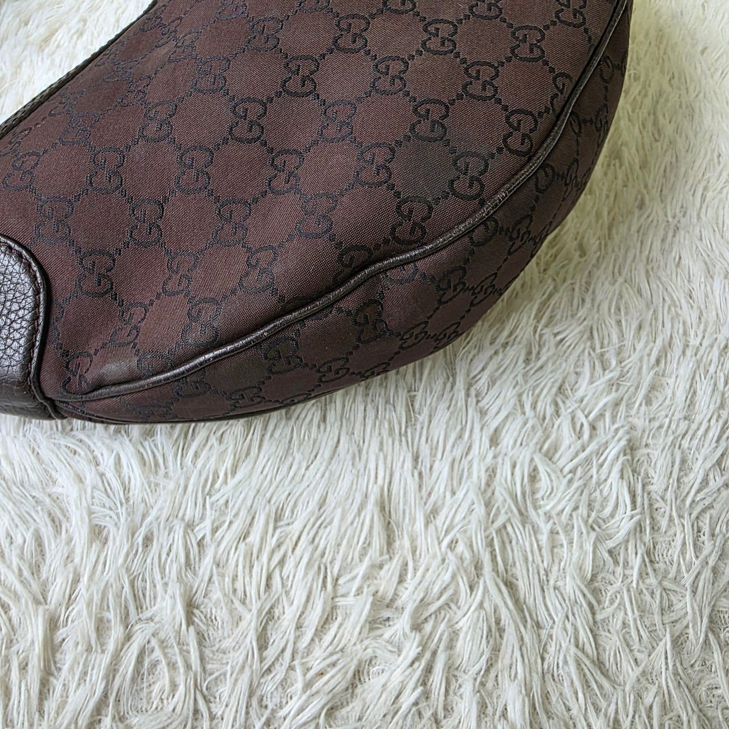 Gucci GG Canvas Half Moon Shoulder Bag Brown Hobo Underarm Style (Pre-Owned)