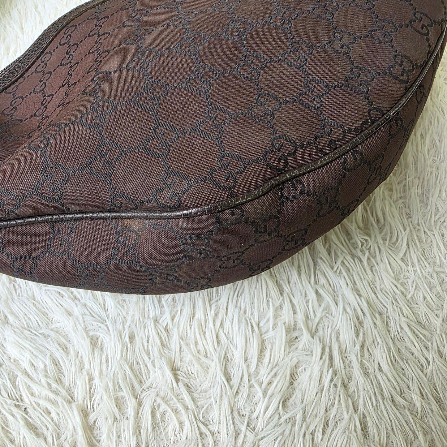 Gucci GG Canvas Half Moon Shoulder Bag Brown Hobo Underarm Style (Pre-Owned)