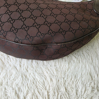 Gucci GG Canvas Half Moon Shoulder Bag Brown Hobo Underarm Style (Pre-Owned)