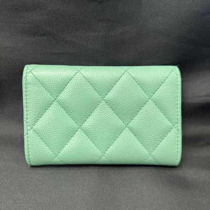 Chanel Mint Green Quilted Pearl CC Card Holder (Pre-Owned)