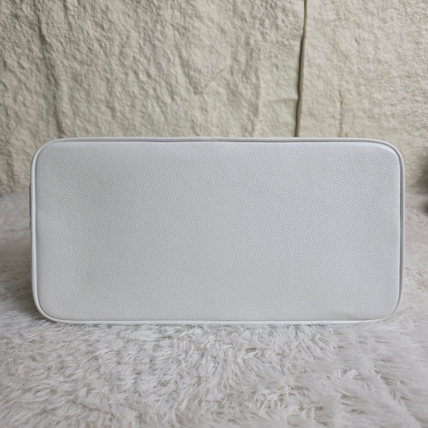 CHANEL Grand Shopping Tote GST Caviar Leather White (Pre-Owned)