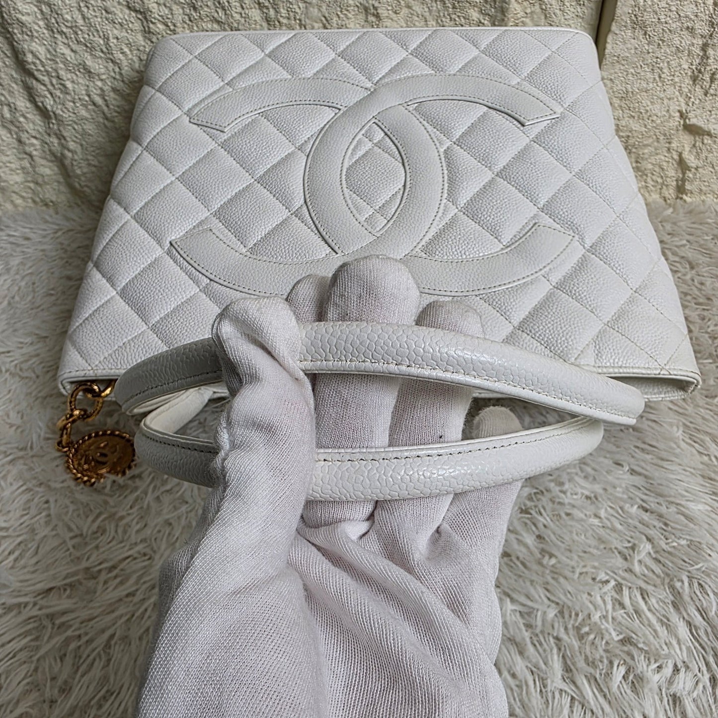 CHANEL Grand Shopping Tote GST Caviar Leather White (Pre-Owned)