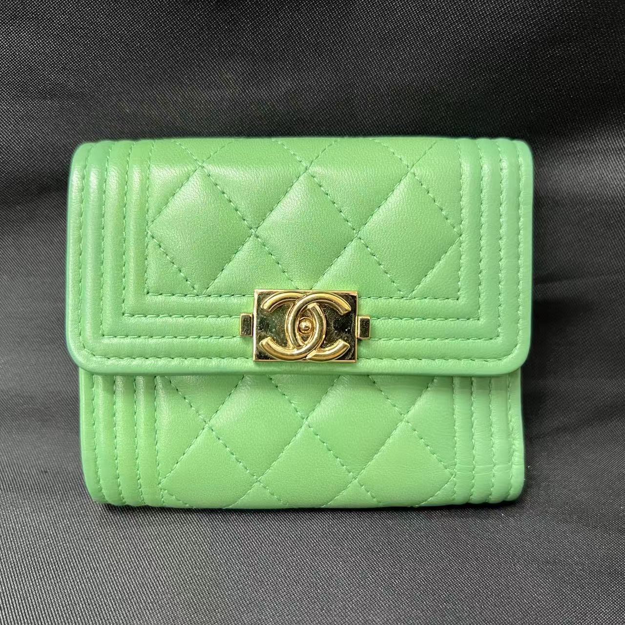 CHANEL Boy Trifold Wallet Mint Green Lambskin (Pre-Owned)