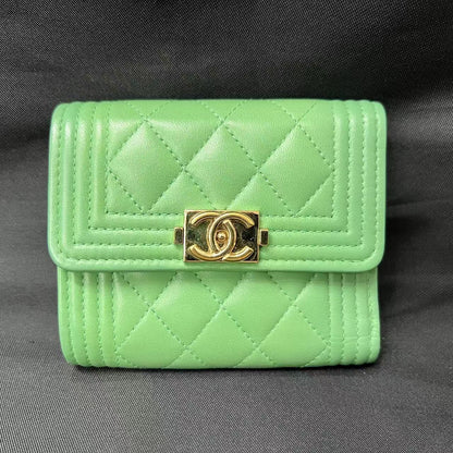 CHANEL Boy Trifold Wallet Mint Green Lambskin (Pre-Owned)