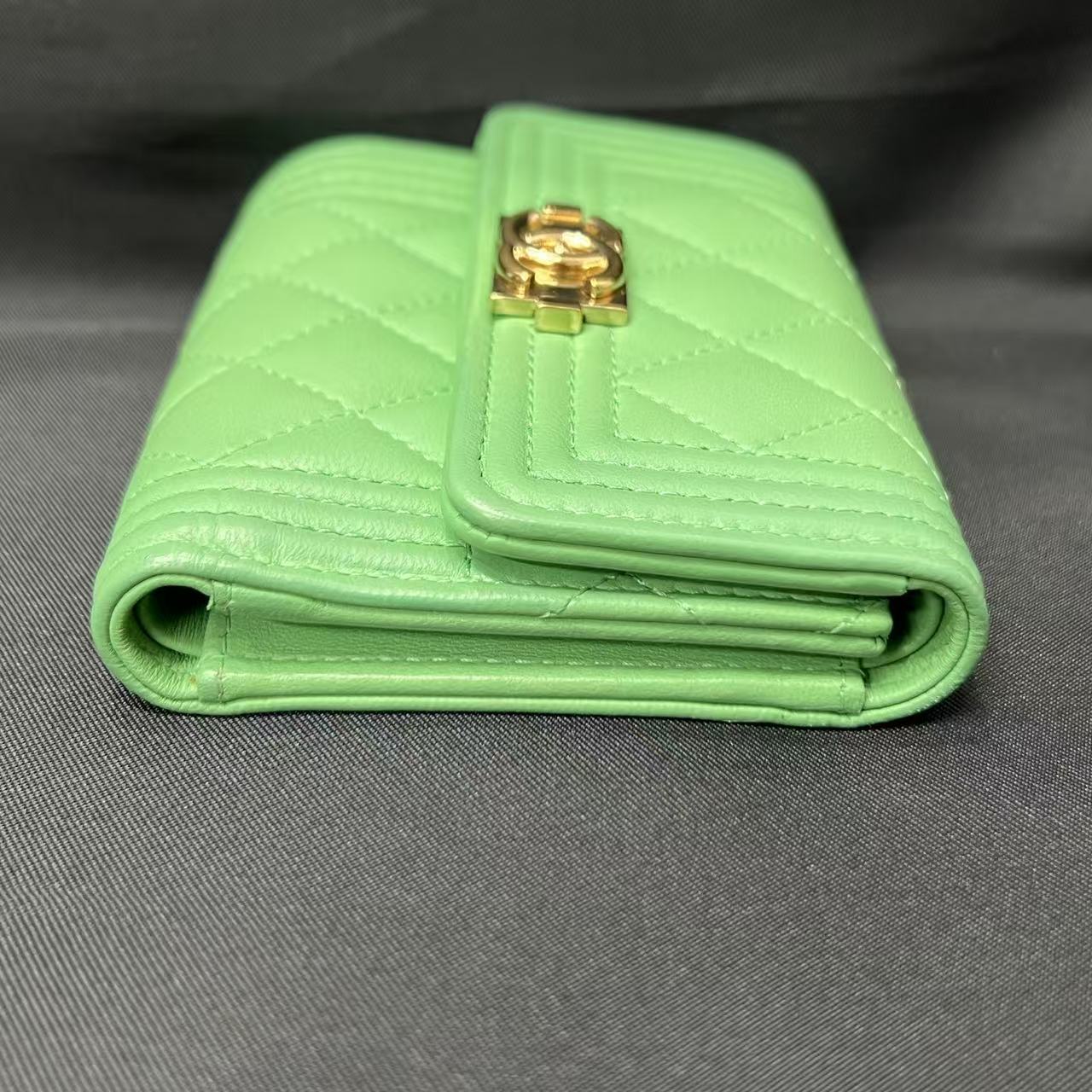 CHANEL Boy Trifold Wallet Mint Green Lambskin (Pre-Owned)
