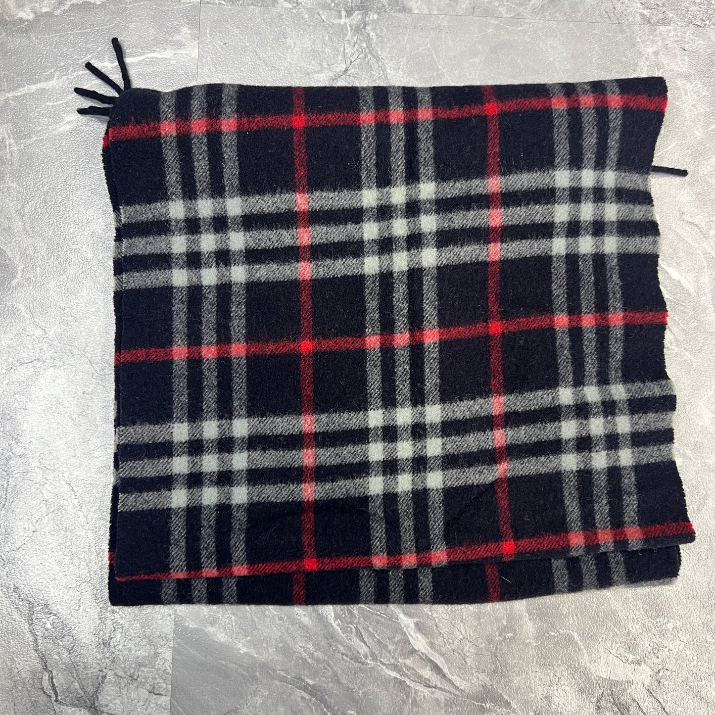 Burberry Classic Check Cashmere Scarf (Pre-Owned)