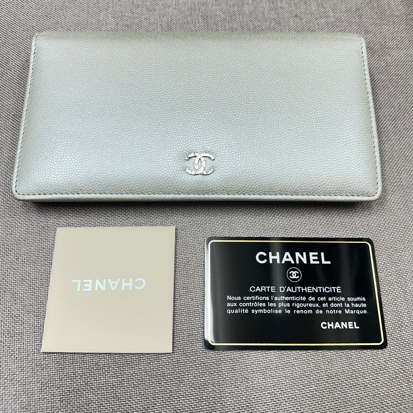 CHANEL Long Wallet Caviar Leather Silver Hardware (Pre-Owned)