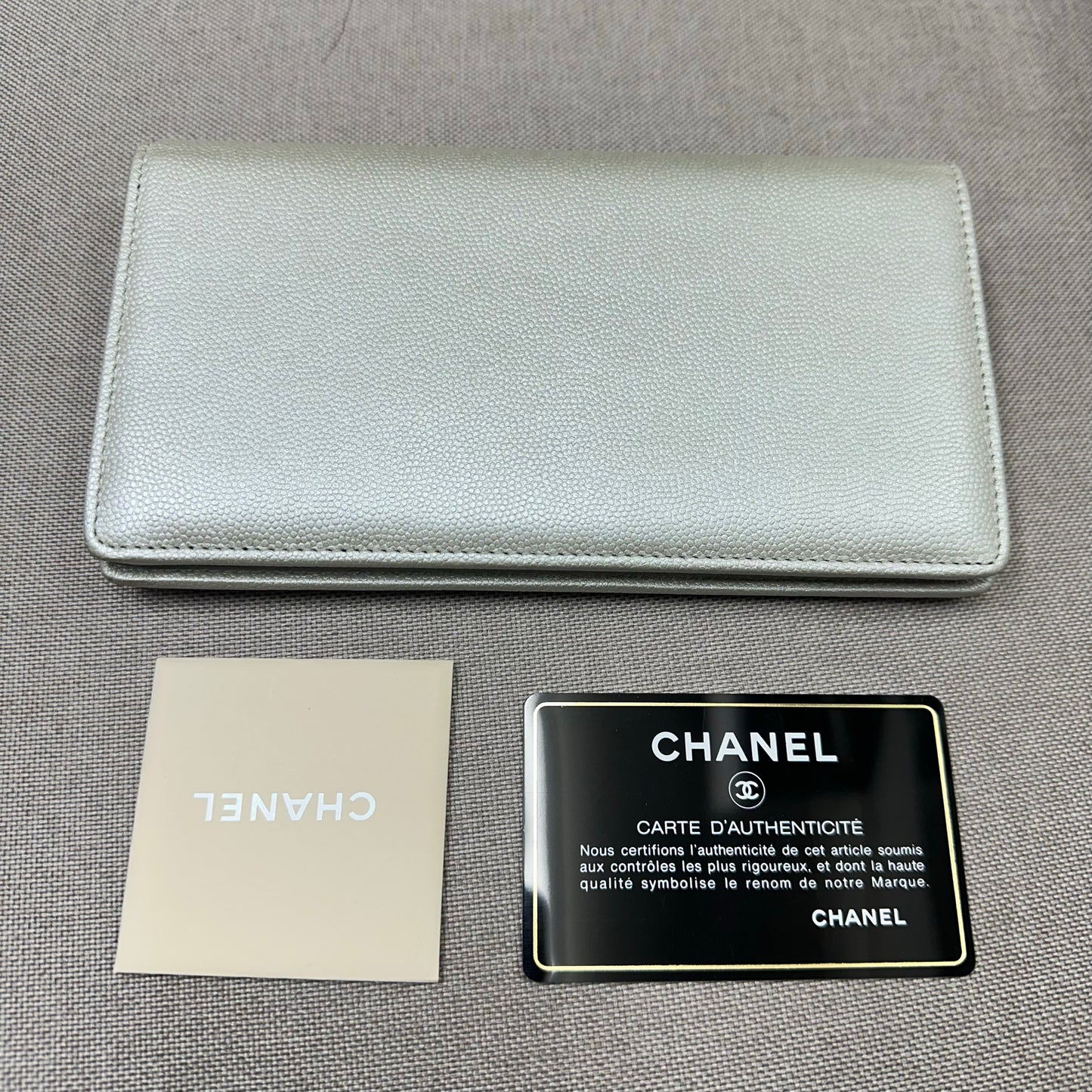 CHANEL Long Wallet Caviar Leather Silver Hardware (Pre-Owned)
