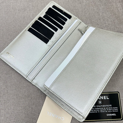 CHANEL Long Wallet Caviar Leather Silver Hardware (Pre-Owned)