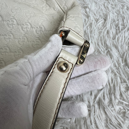 Gucci GG Embossed Leather Shoulder Bag (Pre-Owned)