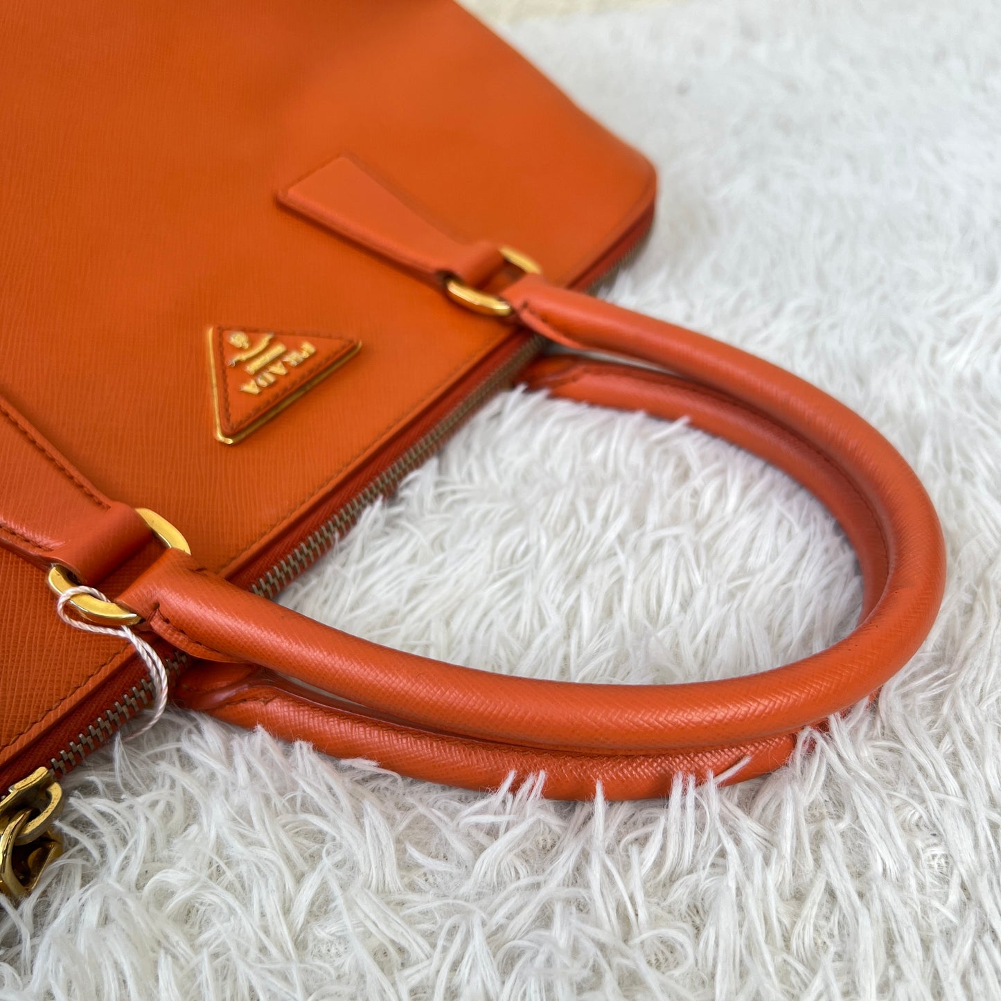 PRADA Saffiano Shoulder Bag (Pre-owned)