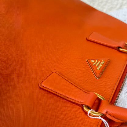 PRADA Saffiano Shoulder Bag (Pre-owned)