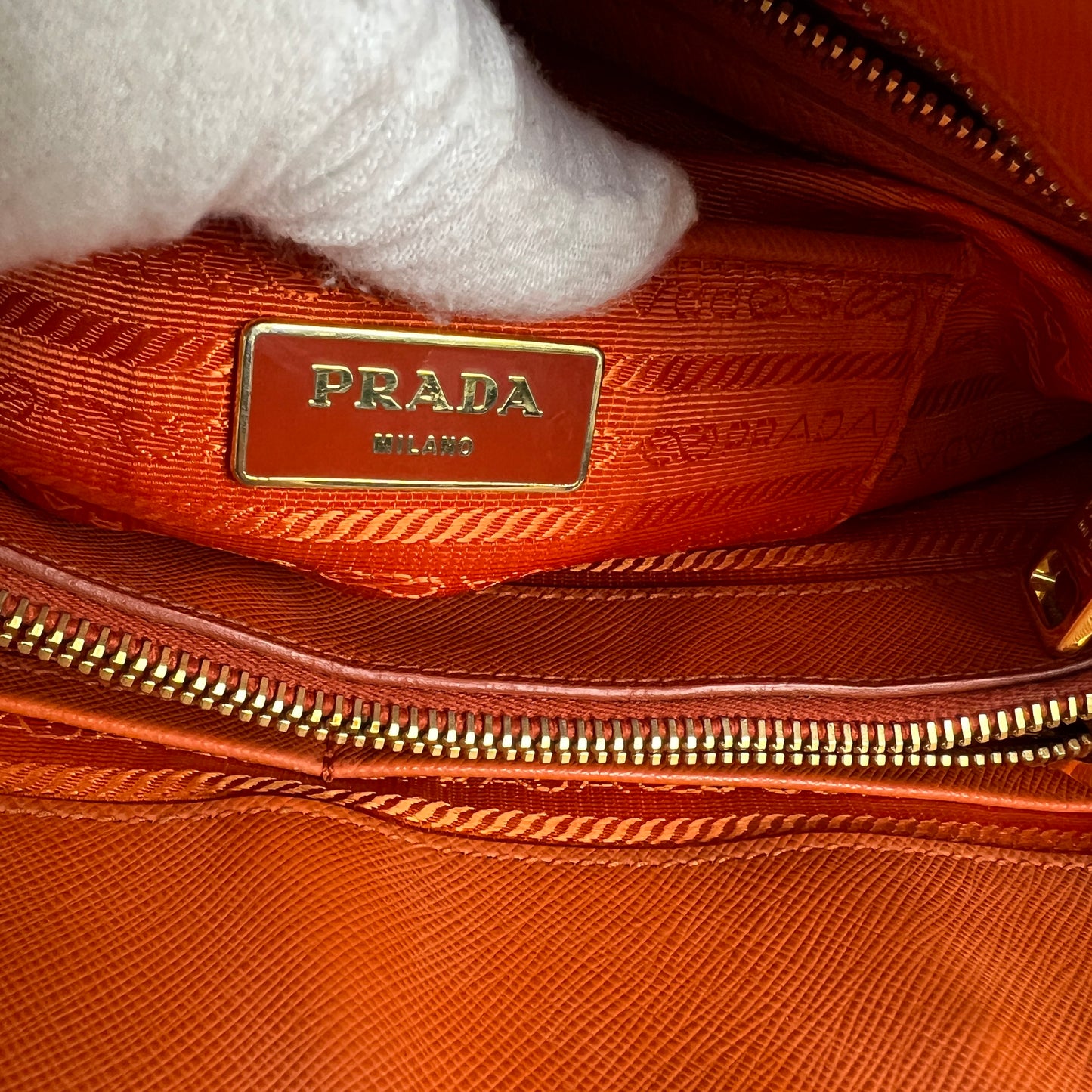 PRADA Saffiano Shoulder Bag (Pre-owned)