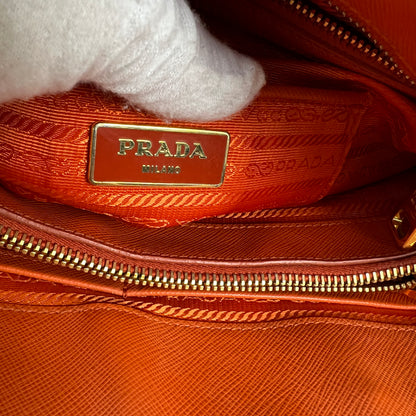 PRADA Saffiano Shoulder Bag (Pre-owned)