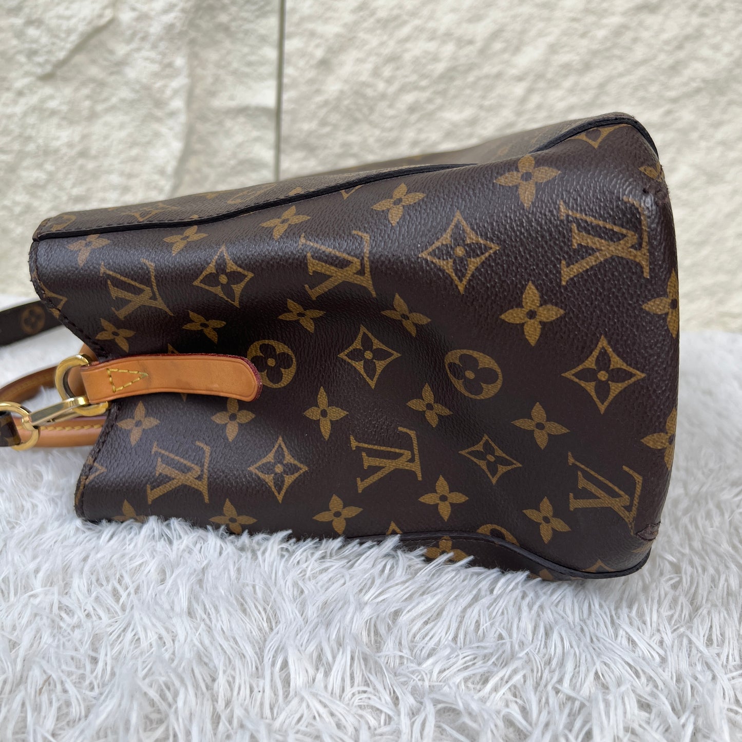 Louis Vuitton Monogram Montaigne (Pre-Owned)