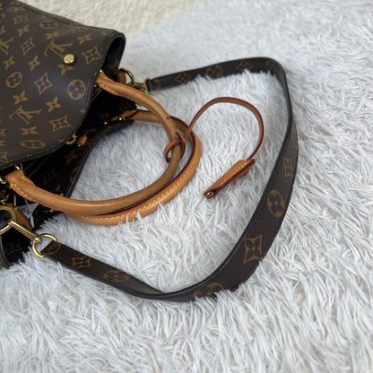 Louis Vuitton Monogram Montaigne (Pre-Owned)