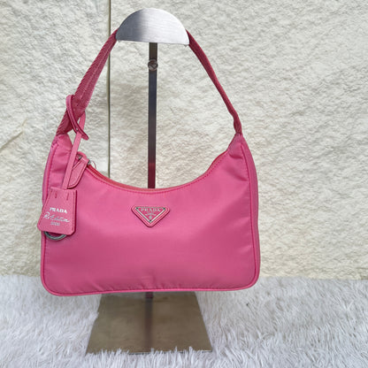 PRADA Re-Edition 2000 Nylon Shoulder Bag (Pre-Owned)