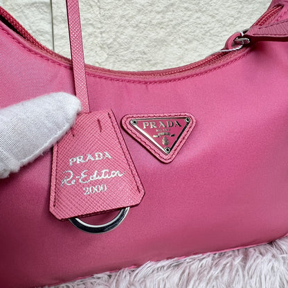 PRADA Re-Edition 2000 Nylon Shoulder Bag (Pre-Owned)