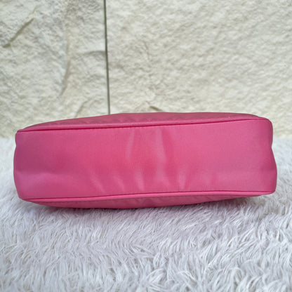 PRADA Re-Edition 2000 Nylon Shoulder Bag (Pre-Owned)