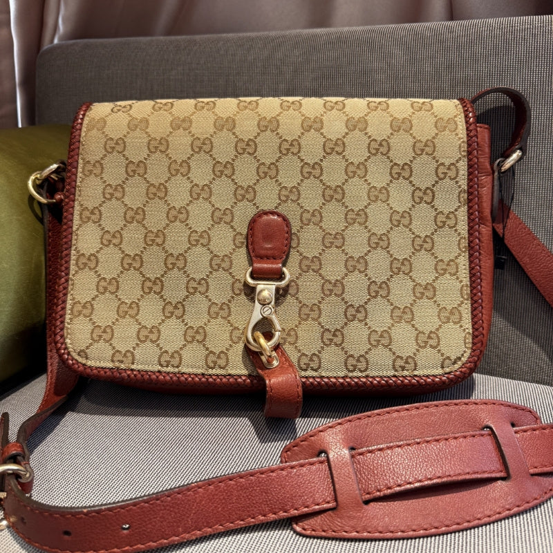 Gucci GG帆布翻盖单肩包（二手） 