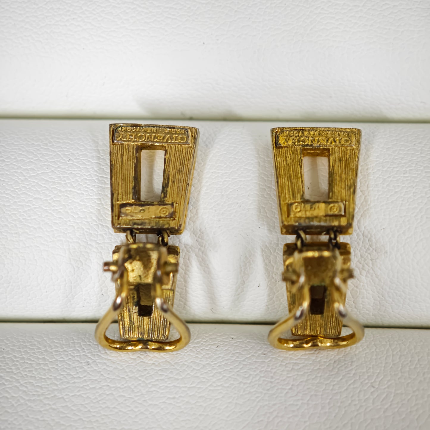 Givenchy Vintage Clip Earrings (Pre-Owned)