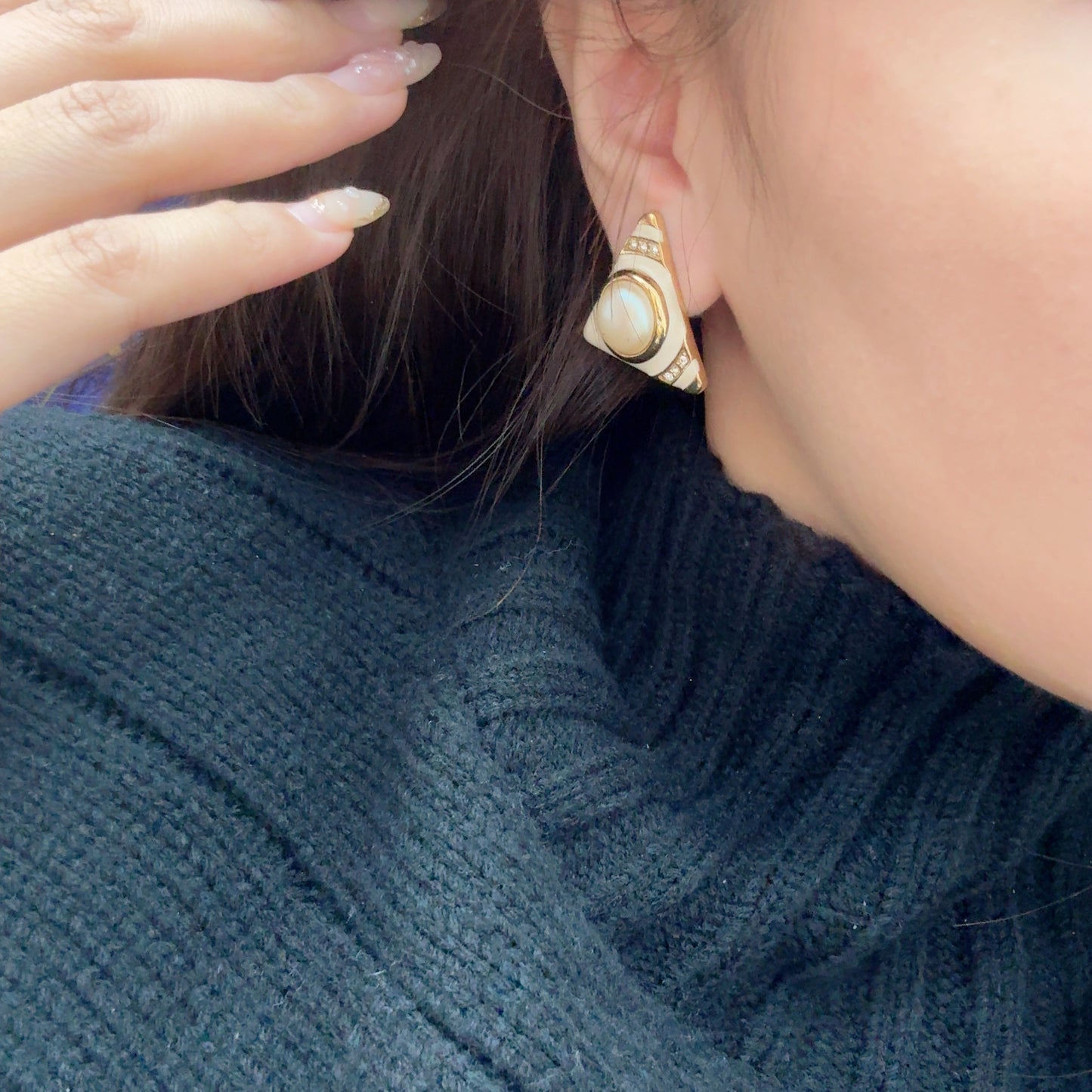 Givenchy Vintage Pearl Triangle Clip Earrings (Pre-Owned)