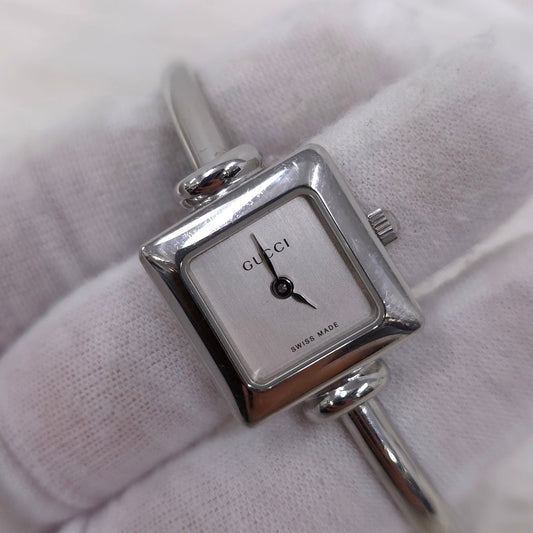 GUCCI Silver Bangle Quartz Watch (Pre-Owned)