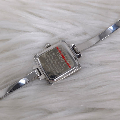 GUCCI Silver Bangle Quartz Watch (Pre-Owned)