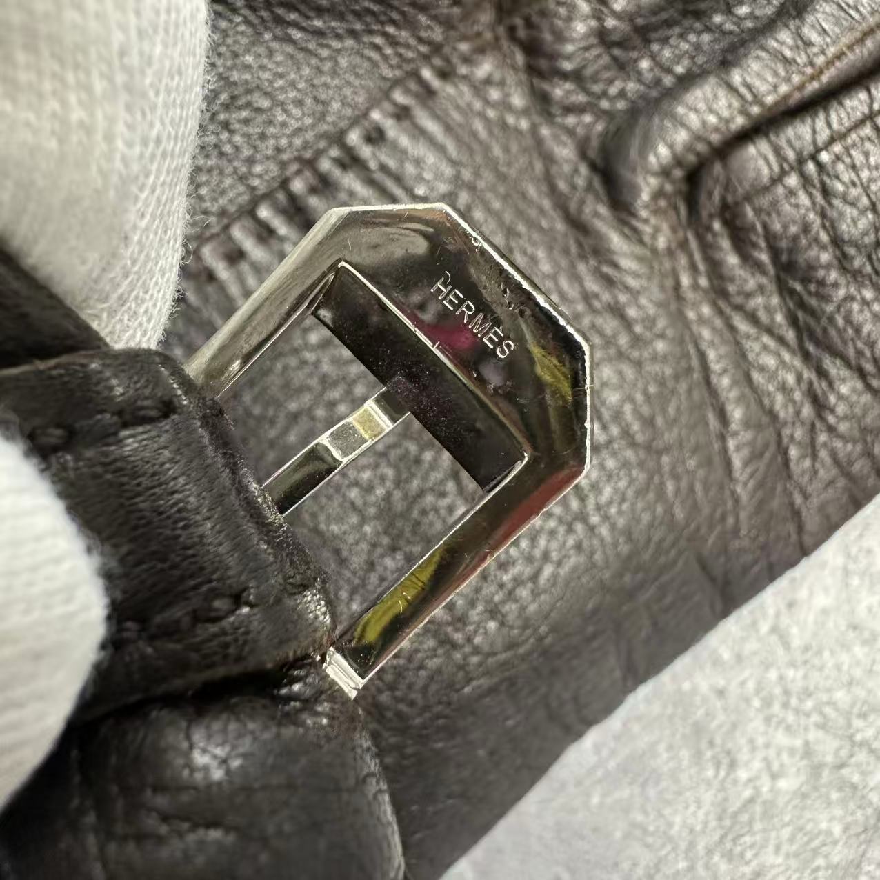 Hermès Kelly Buckle Leather Gloves (Pre-owned)
