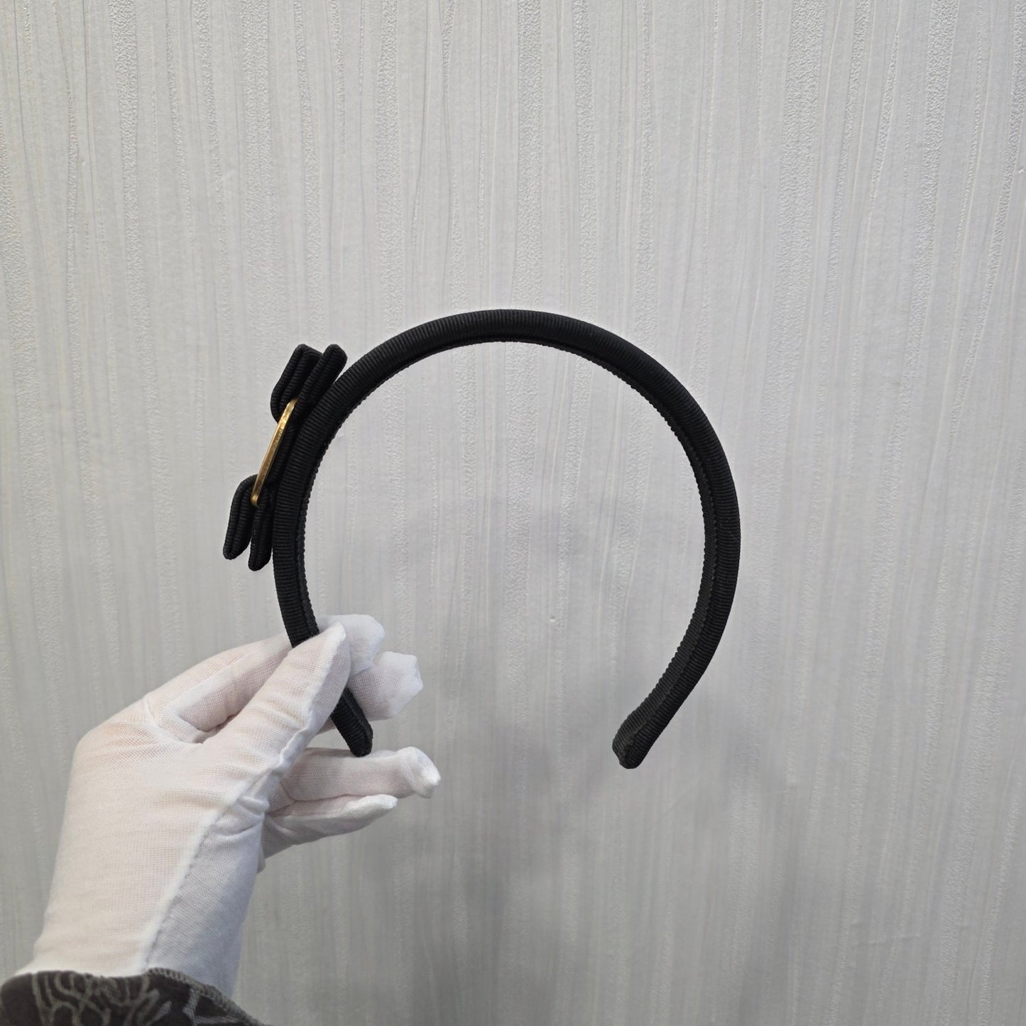 Ferragamo Vara Bow Headband (Pre-Owned)