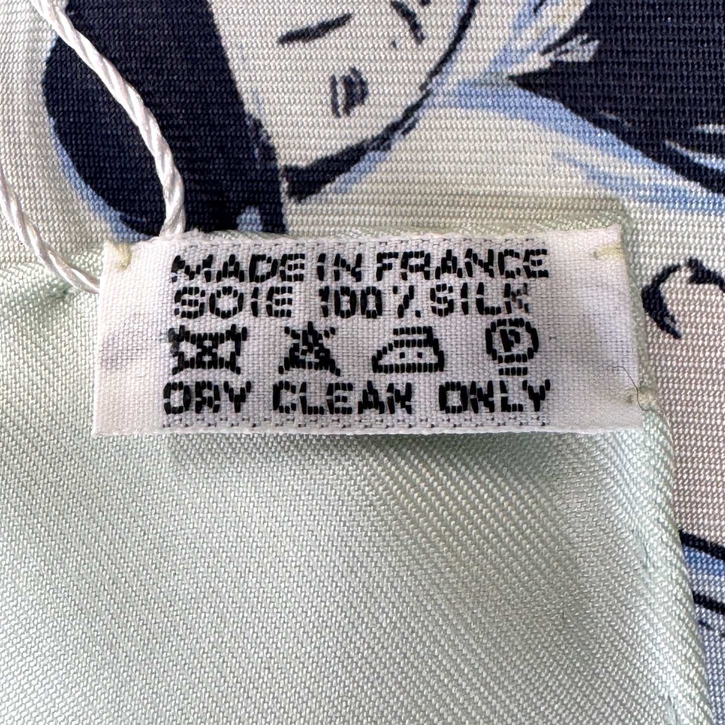 Hermès Scarf “Grandes Courses – Au Champ de Courses” (Pre-Owned)