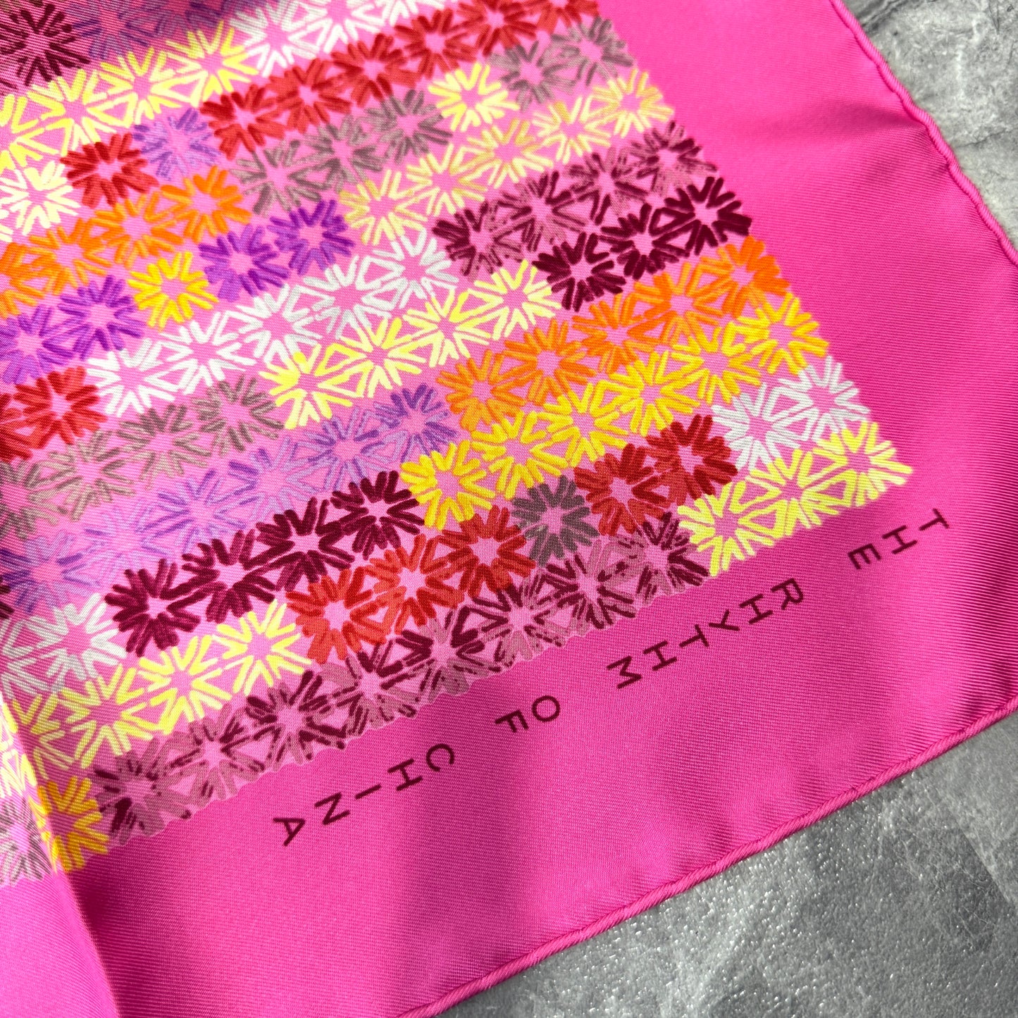 Hermès The Rhythm of China Silk Scarf (Pre-Owned)